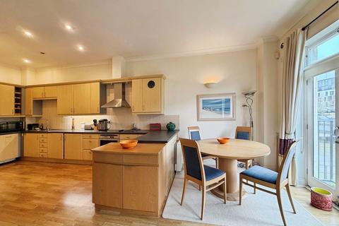 2 bedroom flat for sale, Victoria Bridge Road, Bath BA1