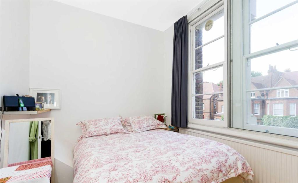 Lambolle-road-london-nw3