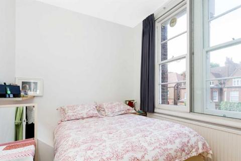 1 bedroom flat to rent, Lambolle Road, London, NW3
