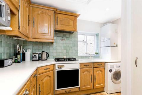 1 bedroom flat to rent, Lambolle Road, London, NW3