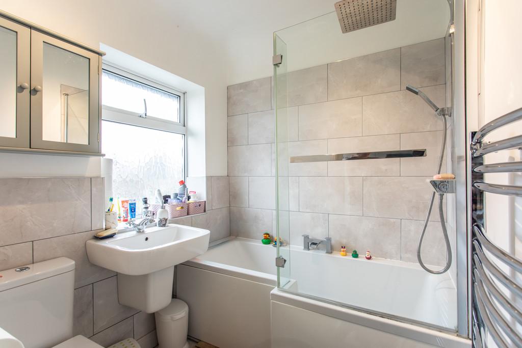 28 Stapely Road27