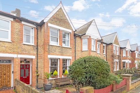 3 bedroom terraced house for sale, Gordon Avenue, St Margarets