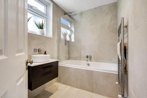 4 bedroom semi-detached house for sale, Keith Way, Southend-On-Sea, Essex, SS2