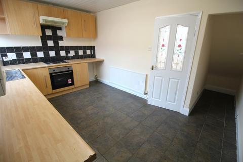 2 bedroom terraced house to rent, Grove Avenue, Doncaster DN5