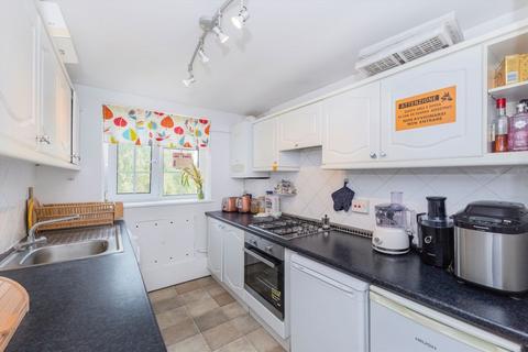 2 bedroom flat for sale, Union Grove, London SW8
