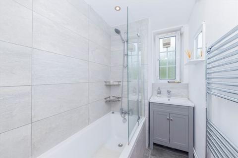 2 bedroom flat for sale, Union Grove, London SW8
