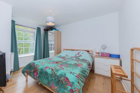 2 bedroom flat for sale, Union Grove, London SW8