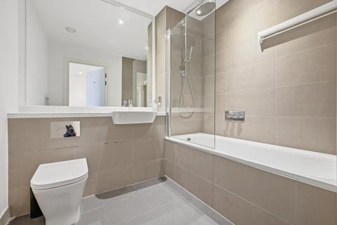 2 bedroom apartment to rent, Grove Park, London