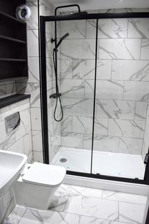 5 bedroom end of terrace house to rent, Elsdon Road, Manchester