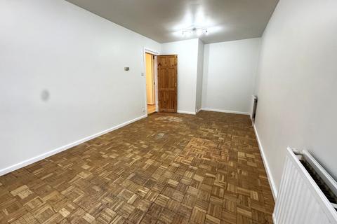 2 bedroom apartment for sale, Eagles Court, Norfolk NR23