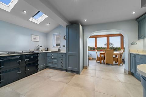 4 bedroom detached house for sale, Buxhall Road, Brettenham