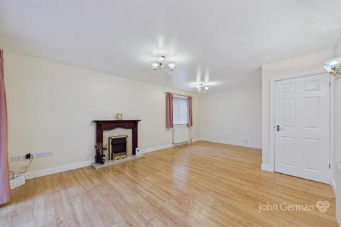 2 bedroom detached bungalow for sale, Burton Road, Woodville