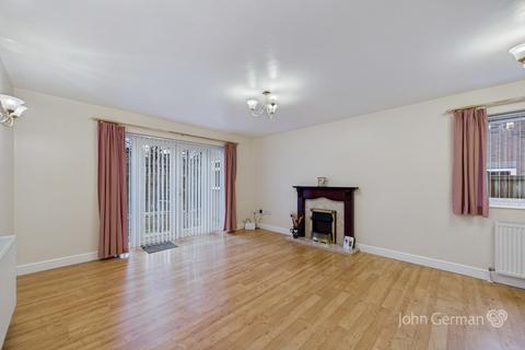 2 bedroom detached bungalow for sale, Burton Road, Woodville