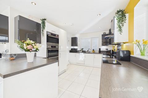 5 bedroom detached house for sale, Redgate Place, East Leake