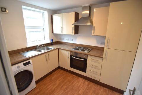 2 bedroom flat to rent, Grosvenor Street, Blackpool