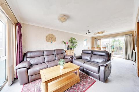4 bedroom semi-detached house for sale, Nicolson Road, Orpington