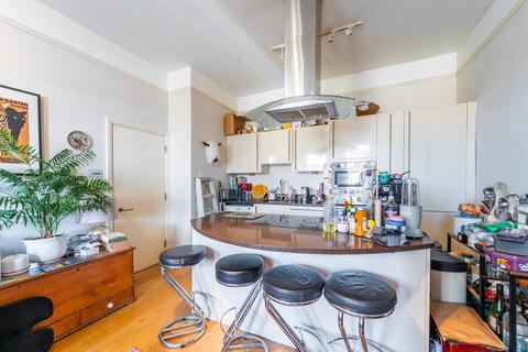 2 bedroom apartment for sale, Shepherds Hill, Highgate N6