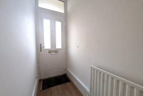 3 bedroom terraced house for sale, Sydney Road, London N8