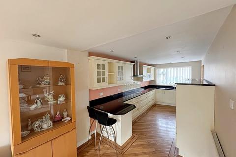 3 bedroom detached bungalow for sale, Elizabeth Way, Kenilworth