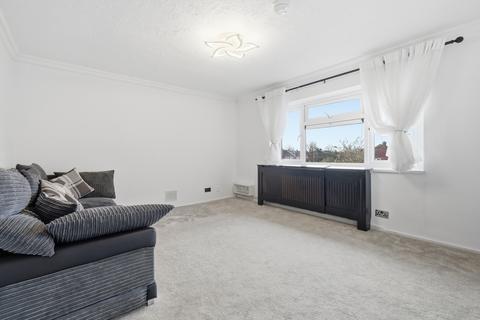 2 bedroom apartment for sale, Frobisher Road, St. Albans