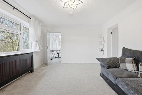 2 bedroom apartment for sale, Frobisher Road, St. Albans