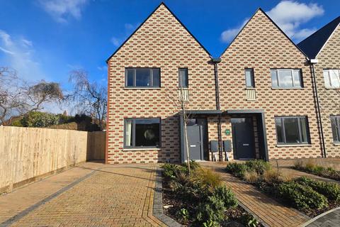 3 bedroom end of terrace house for sale, Pipit Mews, Southwick BN42
