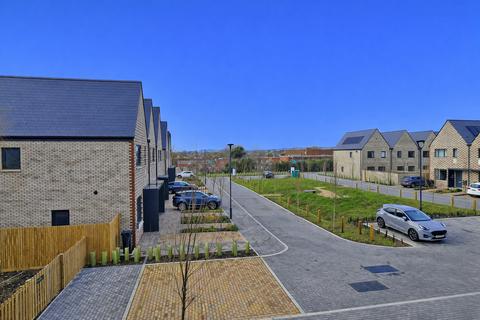 3 bedroom end of terrace house for sale, Pipit Mews, Southwick BN42
