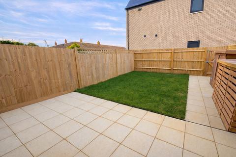 3 bedroom terraced house for sale, Pipit Mews, Southwick BN42