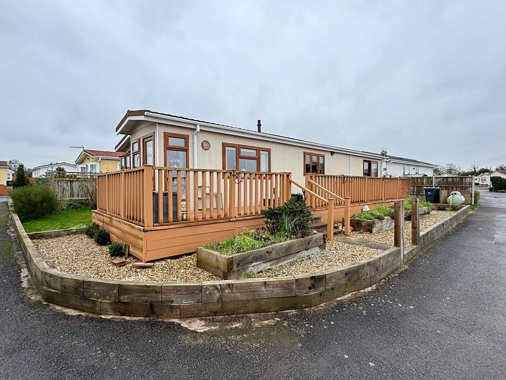 Ext with decking