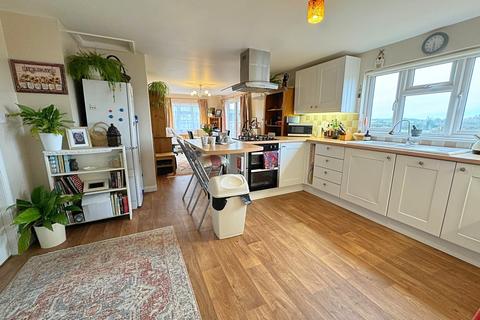 2 bedroom park home for sale, Upper Pendock