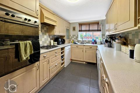 4 bedroom detached house for sale, Louvain Road, Harwich CO12