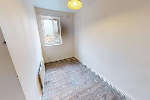 undefined, Regency Court, Bradford BD8