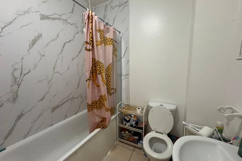 undefined, Amhurst Road, London E8