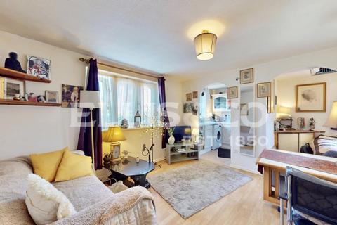 undefined, Chartwell Close, Greenford, UB6