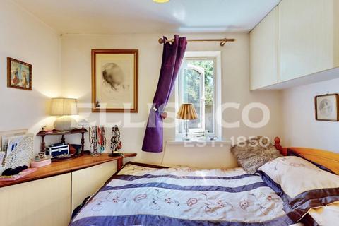 undefined, Chartwell Close, Greenford, UB6