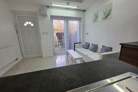 undefined, Ashburnham Road, Luton, Bedfordshire