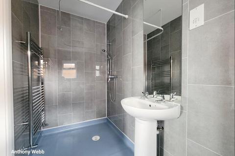 1 bedroom flat for sale, Green Lanes, Palmers Green, N13