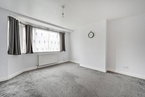 1 bedroom flat for sale, Connell Crescent, Ealing, London, W5
