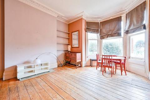 2 bedroom flat for sale, Mattock Lane, Ealing Broadway, Ealing, W5