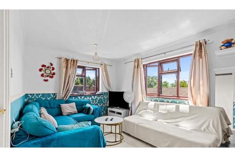 undefined, Sandringham Way, Waltham Cross, EN8