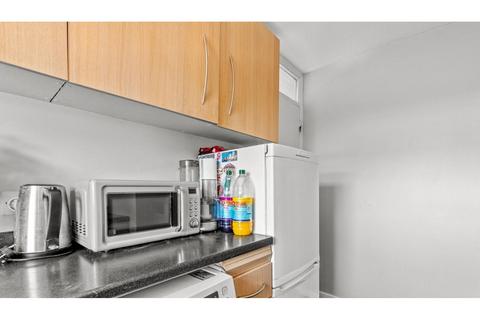 undefined, Sandringham Way, Waltham Cross, EN8