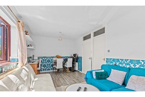 Sandringham Way, Waltham Cross, EN8