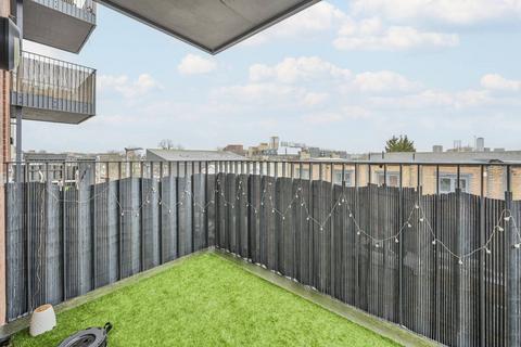 2 bedroom flat for sale, Sutherland Road, Walthamstow, London, E17