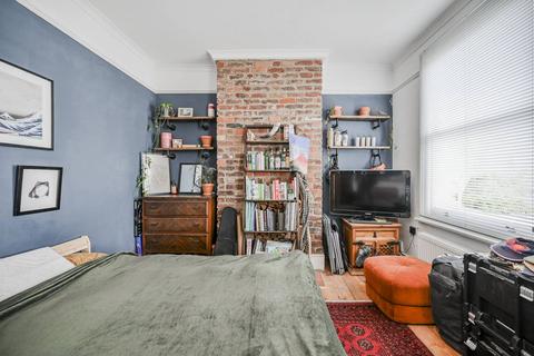 2 bedroom flat for sale, Vicarage Road, Leyton, London, E10