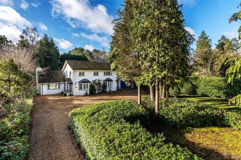 3 bedroom detached house for sale, Glebe Lane, Rushmoor, Farnham, Surrey, GU10