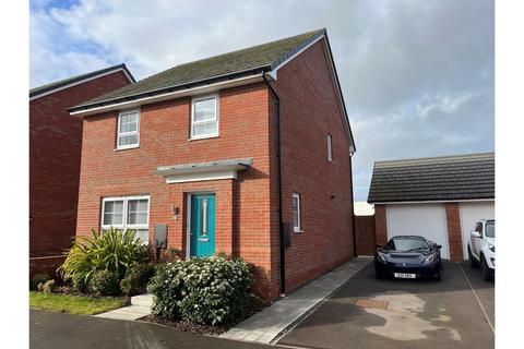 4 bedroom detached house for sale, Pembroke Avenue, Grantham, NG31