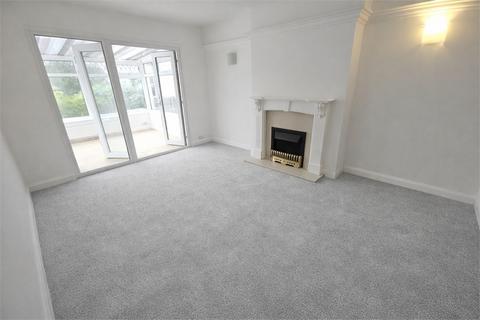 4 bedroom semi-detached bungalow to rent, Ormonde Gardens, Leigh on sea, Leigh on sea,
