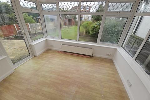 4 bedroom semi-detached bungalow to rent, Ormonde Gardens, Leigh on sea, Leigh on sea,