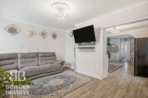 3 bedroom end of terrace house for sale, Oval Road North, Dagenham, RM10