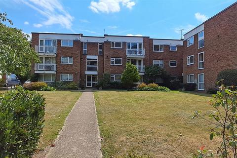 Eastbury Road, Watford WD19